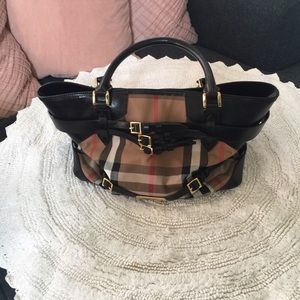 Burberry Tote (Lynher)